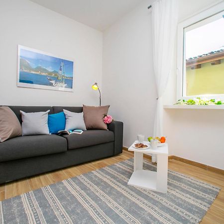 Nido Sui Tetti Di Riva Del Garda - Happy Rentals 외부 사진