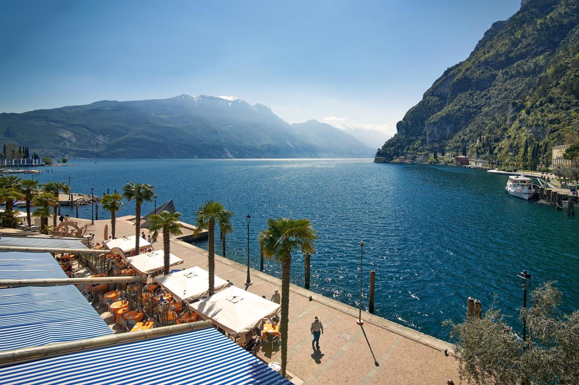 Nido Sui Tetti Di Riva Del Garda - Happy Rentals 외부 사진